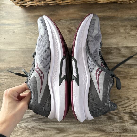 SAUCONY Axon 2 Athletic Sneaker Women's Size US 9.5 Shadow/Quartz - Picture 6 of 10